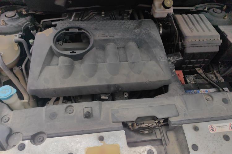 Used Chery Tiggo 5 2014 2.0L CVT Zhiyun Edition Engine Bay