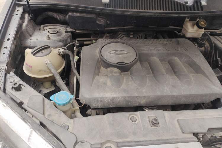 Used Chery Tiggo 5 2014 2.0L CVT Family Deluxe Edition Engine Bay Right