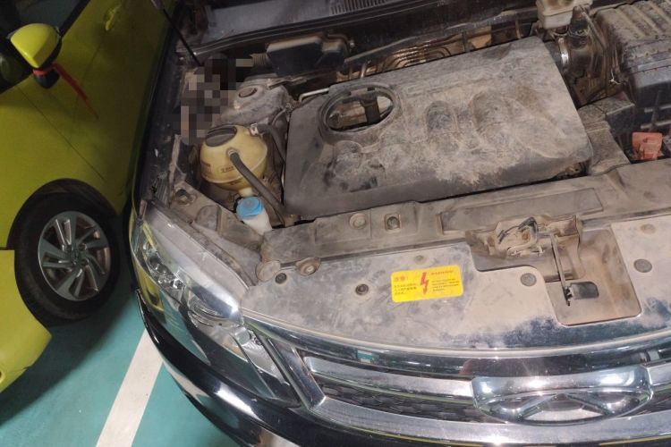 Used Chery Tiggo 5 2014 2.0L CVT Joyful Edition Engine Bay Right
