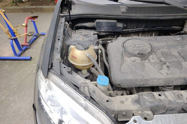 Used Chery Tiggo 5 2014 2.0L CVT Joyful Edition Engine Bay Right