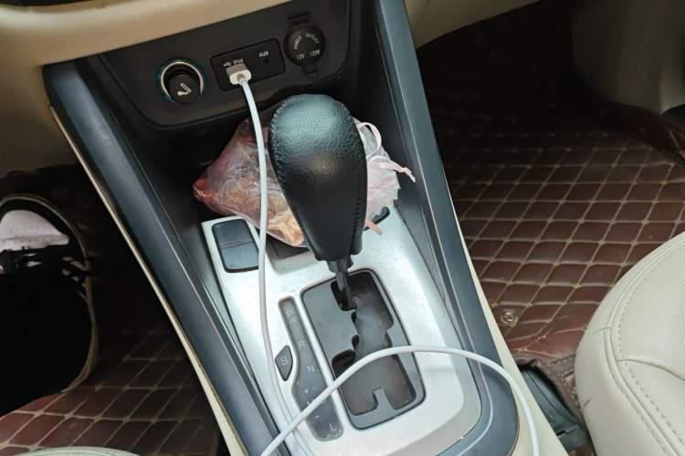 Used Chery Tiggo 5 2014 2.0L CVT Joyful Edition Gear Lever