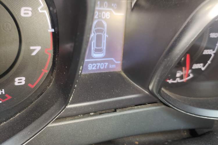 Used Chery Tiggo 5 2014 2.0L CVT Family Deluxe Edition Odometer Close Up