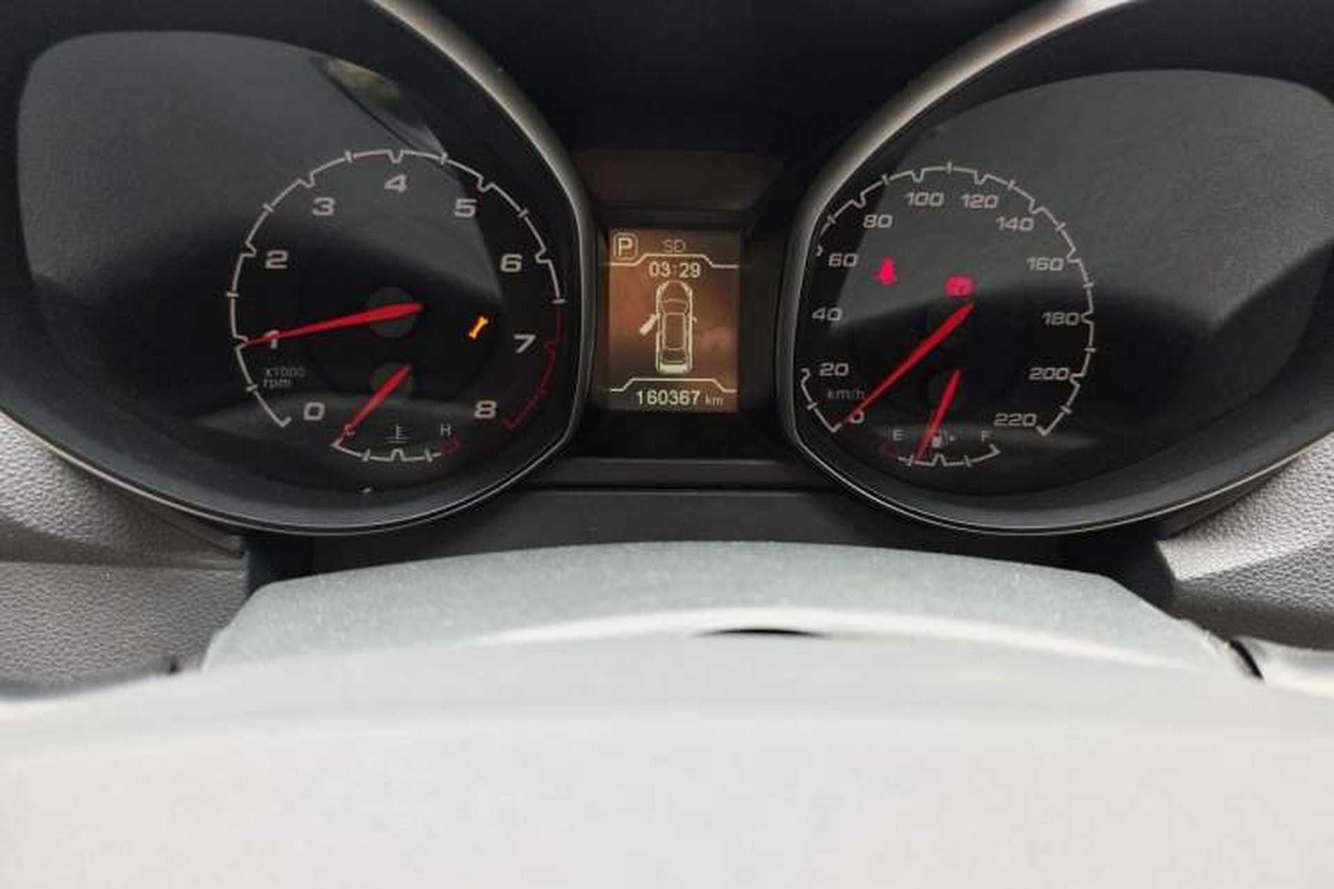 Used Chery Tiggo 5 2014 2.0L CVT Joyful Edition Odometer Close Up