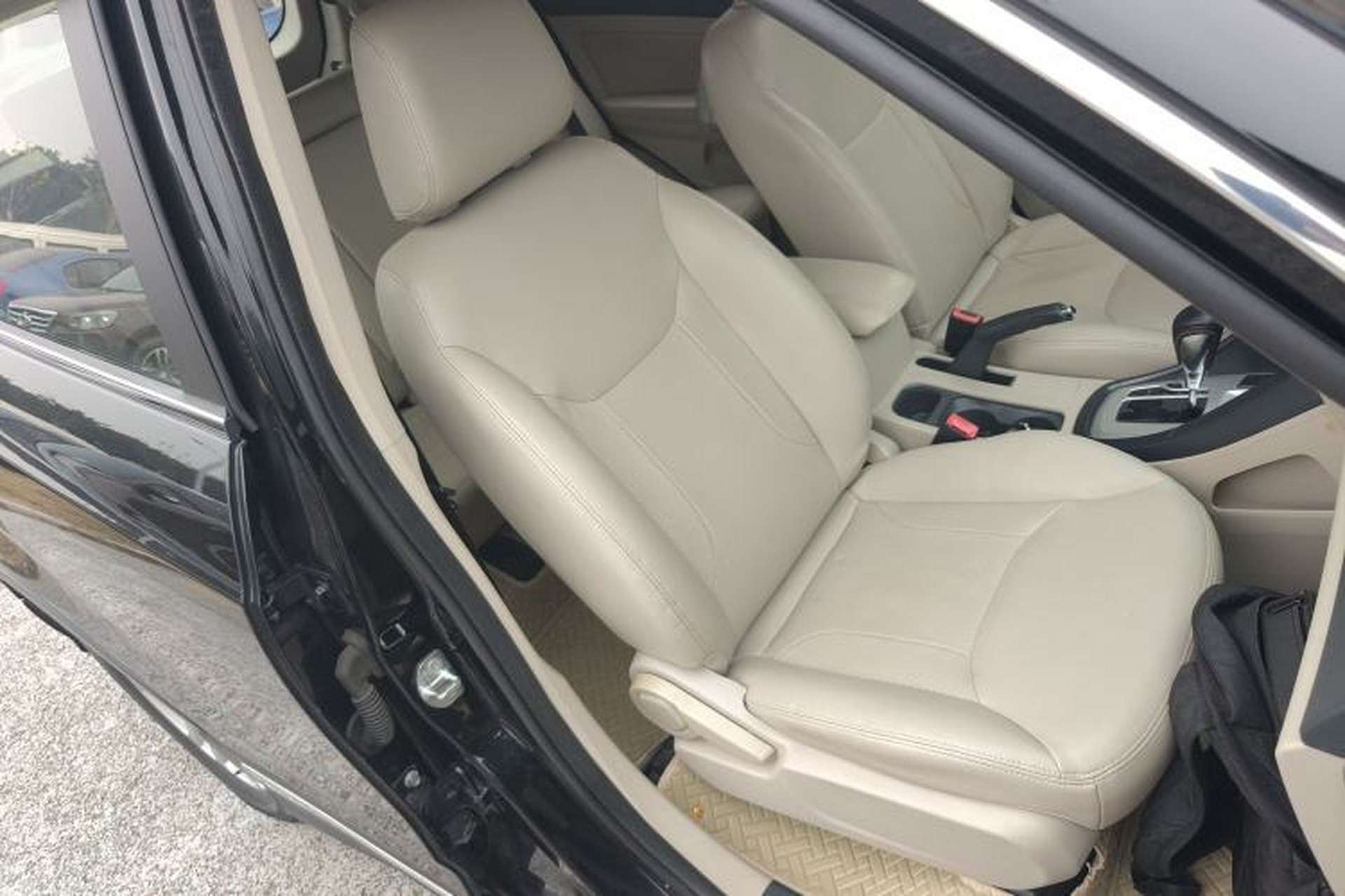 Used Chery Tiggo 5 2014 2.0L CVT Joyful Edition Right Front Seat