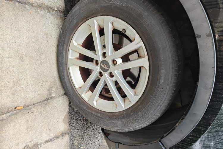 Used Chery Tiggo 5 2014 2.0L CVT Joyful Edition Right Front Wheel Hub