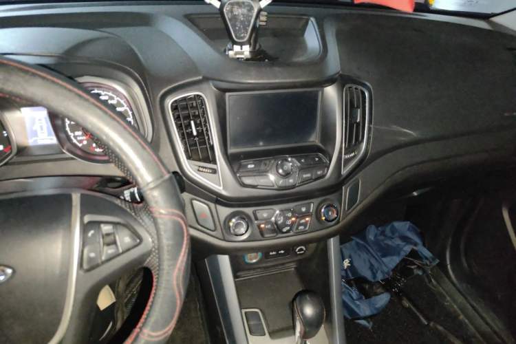 Used Chery Tiggo 5 2014 2.0L CVT Joyful Edition Audio And AC Panel