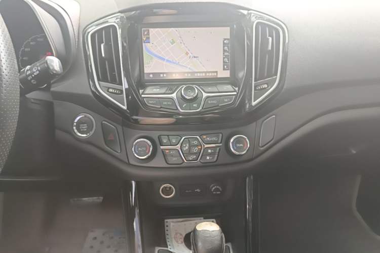 Used Chery Tiggo 5 2014 2.0L CVT Family Deluxe Edition Audio And AC Panel