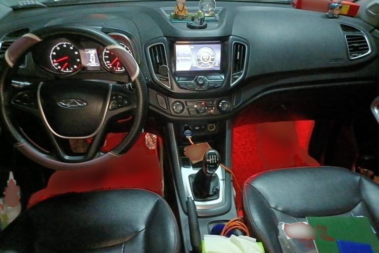 Used Chery Tiggo 5 2014 2.0L Manual Jia Yue Edition Center Console
