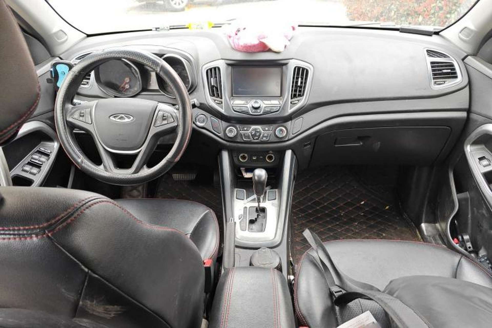 Used Chery Tiggo 5 2014 2.0L CVT Joyful Edition Center Console