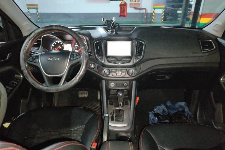 Used Chery Tiggo 5 2014 2.0L CVT Joyful Edition Center Console