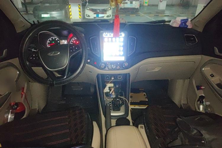 Used Chery Tiggo 5 2014 2.0L CVT Joyful Edition Center Console
