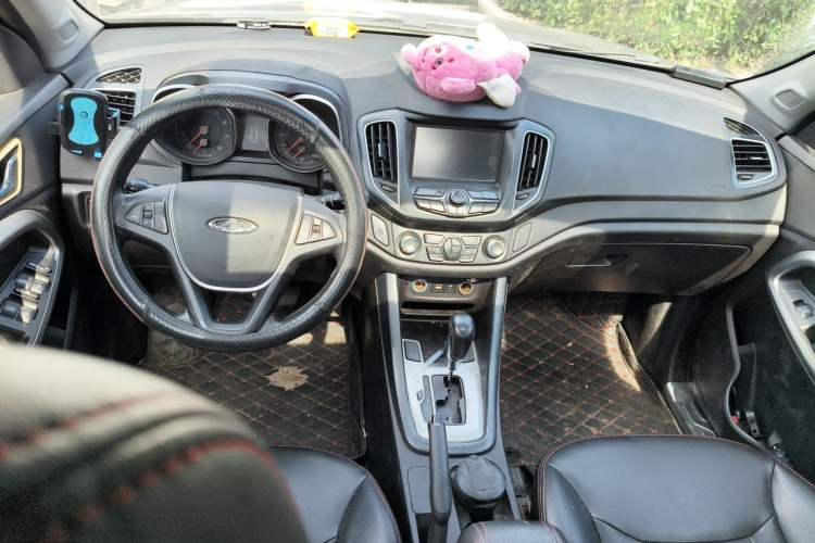 Used Chery Tiggo 5 2014 2.0L CVT Joyful Edition Center Console