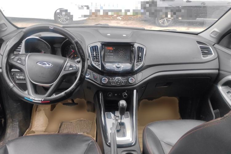 Used Chery Tiggo 5 2014 2.0L CVT Family Deluxe Edition Center Console