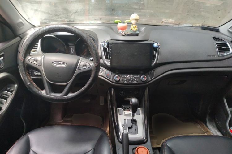 Used Chery Tiggo 5 2014 2.0L CVT Family Deluxe Edition Center Console