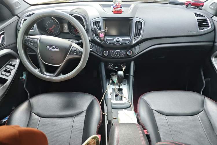 Used Chery Tiggo 5 2014 2.0L CVT Joyful Edition Center Console