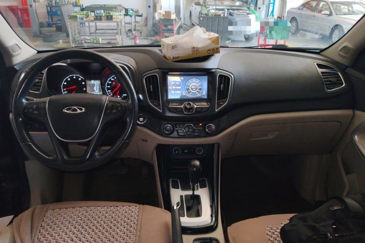 Used Chery Tiggo 5 2014 2.0L CVT Family Deluxe Edition Center Console