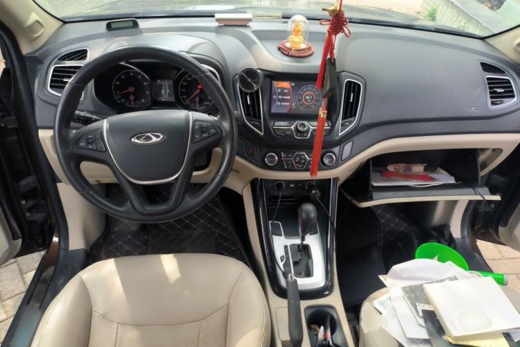 Used Chery Tiggo 5 2014 2.0L CVT Family Deluxe Edition Center Console