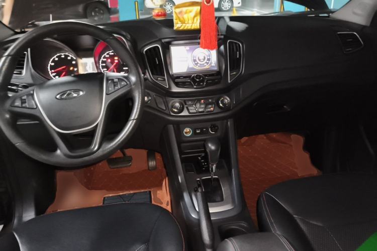 Used Chery Tiggo 5 2014 2.0L CVT Joyful Edition Center Console