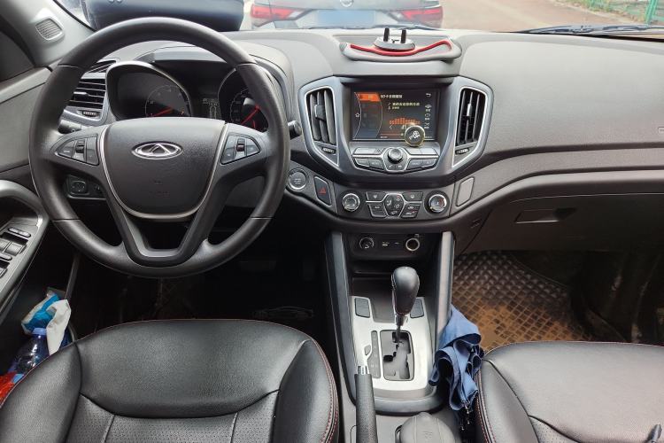 Used Chery Tiggo 5 2014 2.0L CVT Joyful Edition Center Console