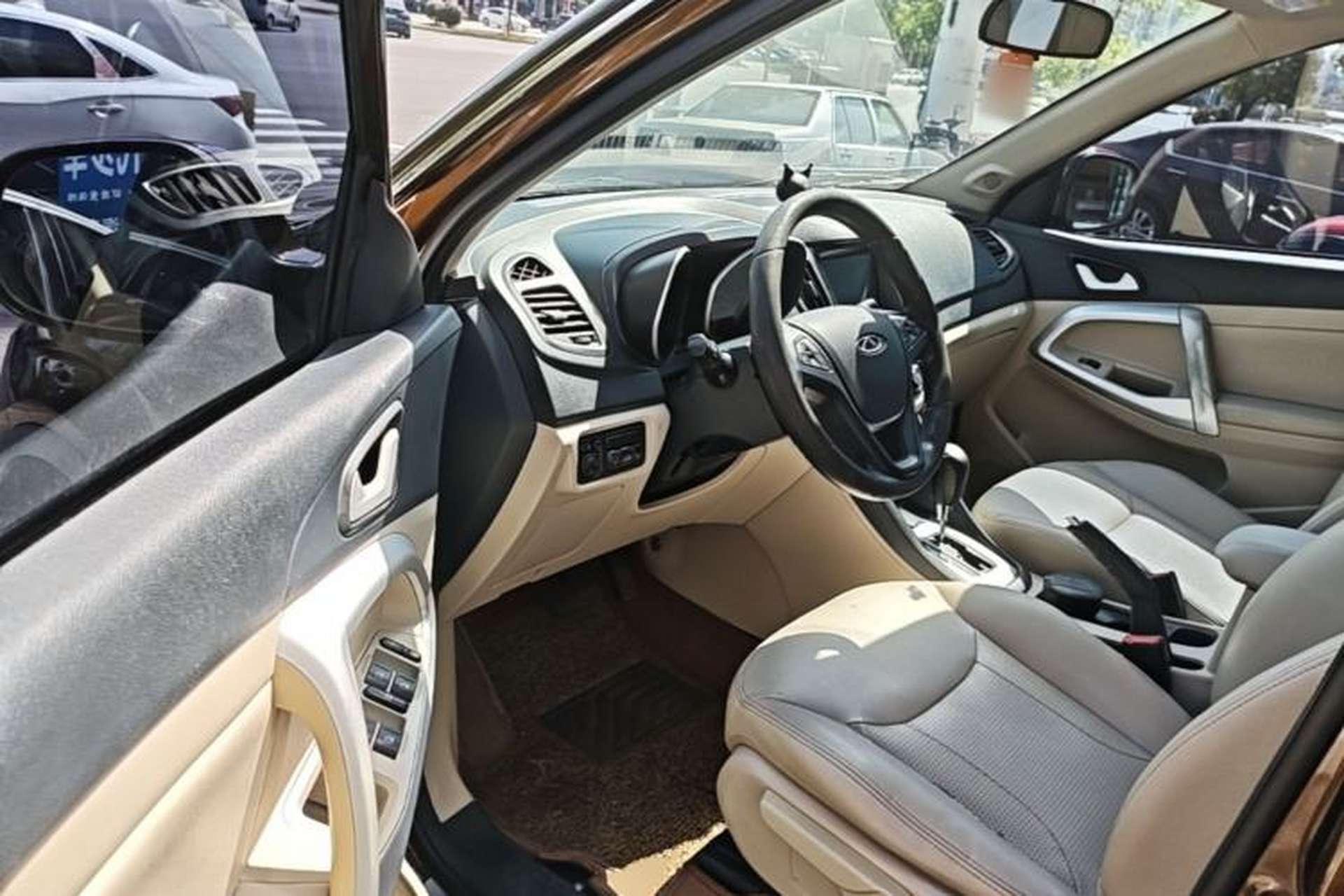 Used Chery Tiggo 5 2014 2.0L CVT Joyful Edition Driver Seat