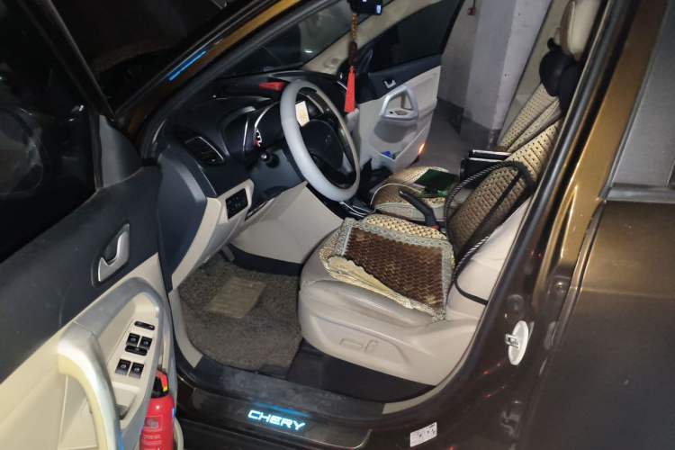Used Chery Tiggo 5 2014 2.0L CVT Family Deluxe Edition Driver Seat