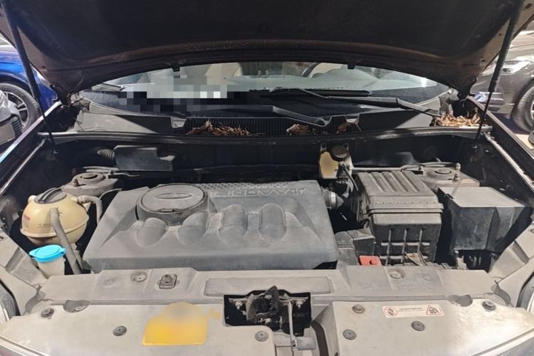 Used Chery Tiggo 5 2014 2.0L CVT Family Deluxe Edition Engine Bay
