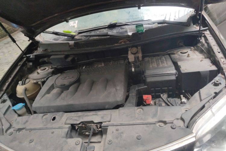 Used Chery Tiggo 5 2014 2.0L CVT Family Deluxe Edition Engine Bay