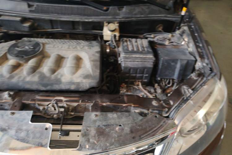 Used Chery Tiggo 5 2014 2.0L CVT Family Deluxe Edition Engine Bay Left