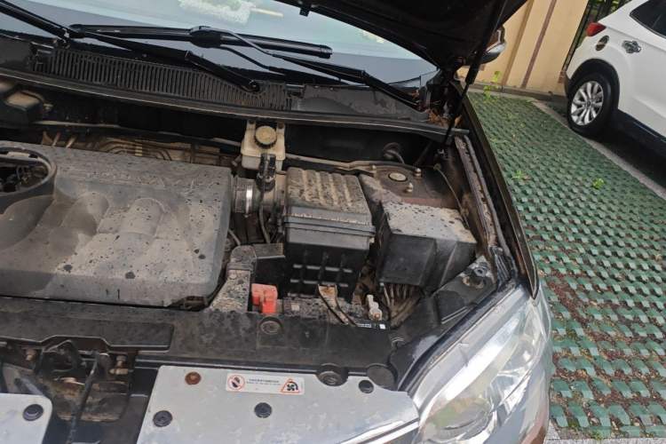 Used Chery Tiggo 5 2014 2.0L CVT Family Deluxe Edition Engine Bay Left