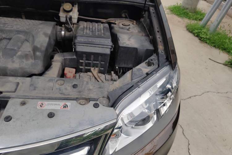 Used Chery Tiggo 5 2014 2.0L Manual - Family Deluxe Edition Engine Bay Left