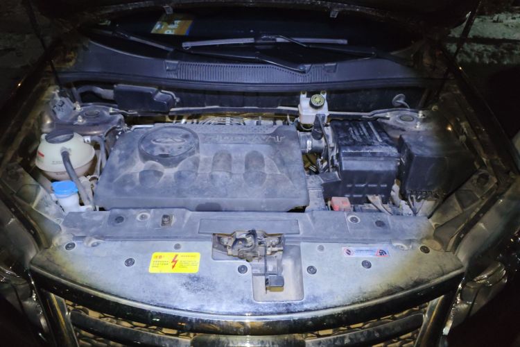 Used Chery Tiggo 5 2014 2.0L Manual - Family Deluxe Edition Engine Bay