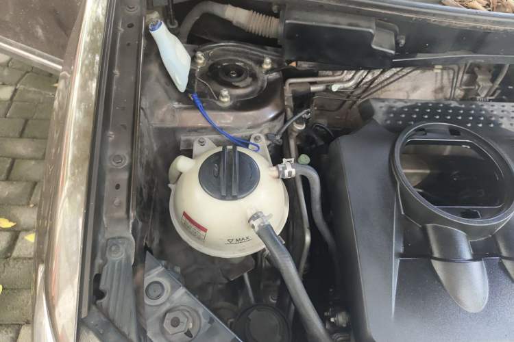 Used Chery Tiggo 5 2014 2.0L Manual Jia Yue Edition Engine Bay Right