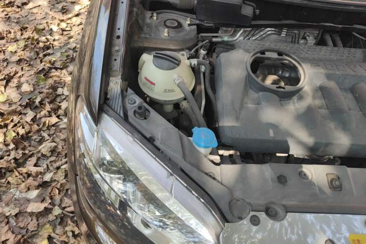 Used Chery Tiggo 5 2014 2.0L Manual Jia Yue Edition Engine Bay Right