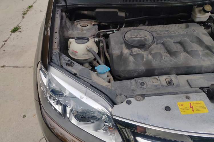 Used Chery Tiggo 5 2014 2.0L Manual - Family Deluxe Edition Engine Bay Right