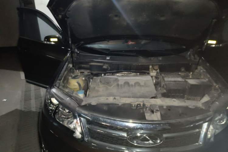 Used Chery Tiggo 5 2014 2.0L CVT Family Deluxe Edition Engine Bay Right