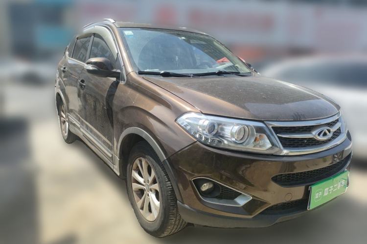 Used Chery Tiggo 5 2014 2.0L CVT Family Deluxe Edition Front Right 45 Deg