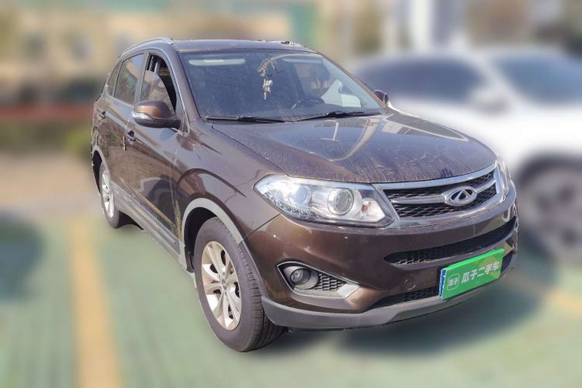 Used Chery Tiggo 5 2014 2.0L CVT Family Deluxe Edition Front Right 45 Deg