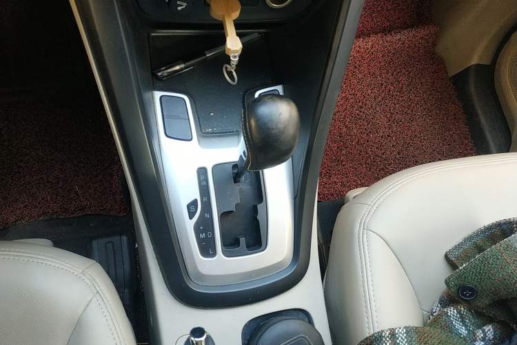 Used Chery Tiggo 5 2014 2.0L CVT Joyful Edition Gear Lever