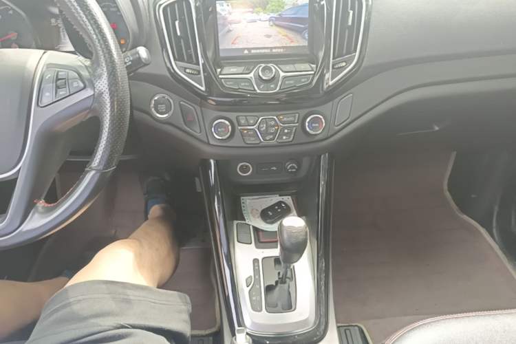 Used Chery Tiggo 5 2014 2.0L CVT Family Deluxe Edition Gear Lever