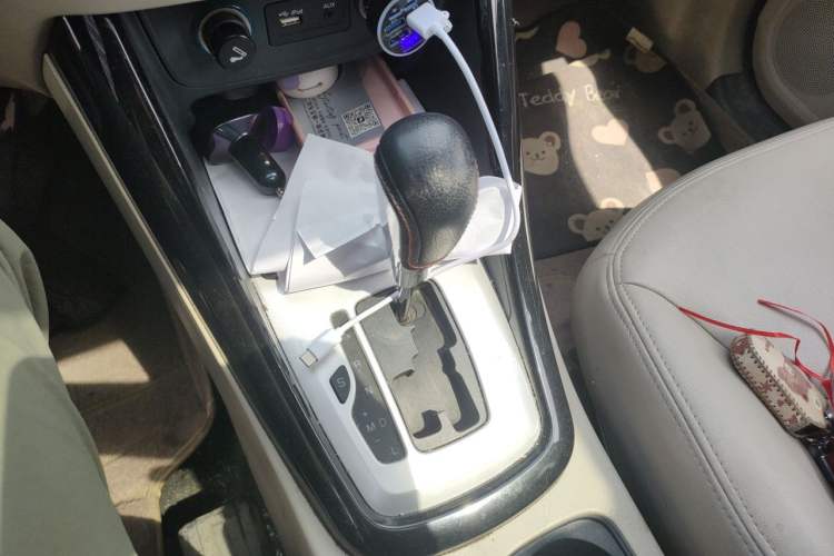 Used Chery Tiggo 5 2014 2.0L CVT Family Deluxe Edition Gear Lever