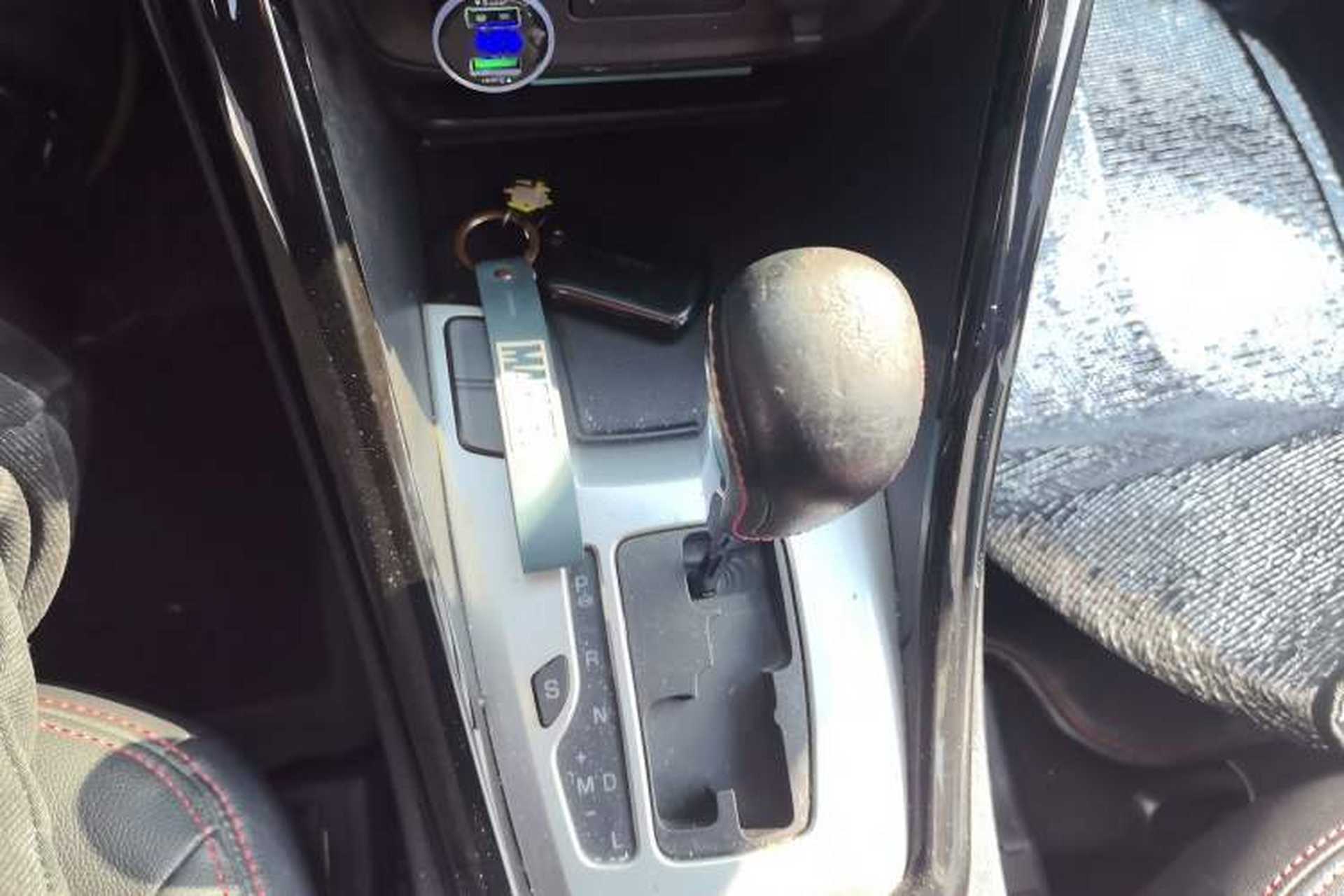 Used Chery Tiggo 5 2014 2.0L CVT Family Deluxe Edition Gear Lever