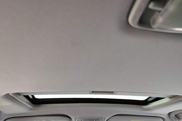 Used Chery Tiggo 5 2014 2.0L Manual - Family Deluxe Edition Headliner