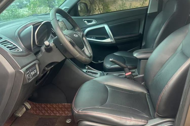 Used Chery Tiggo 5 2014 2.0L CVT Joyful Edition Interior 2