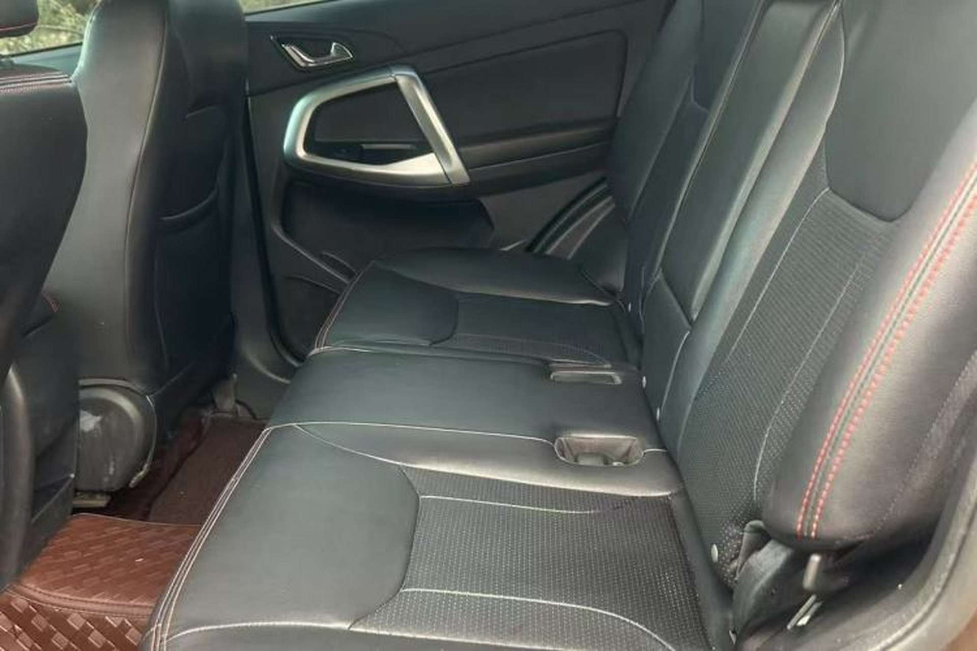 Used Chery Tiggo 5 2014 2.0L CVT Joyful Edition Interior 3