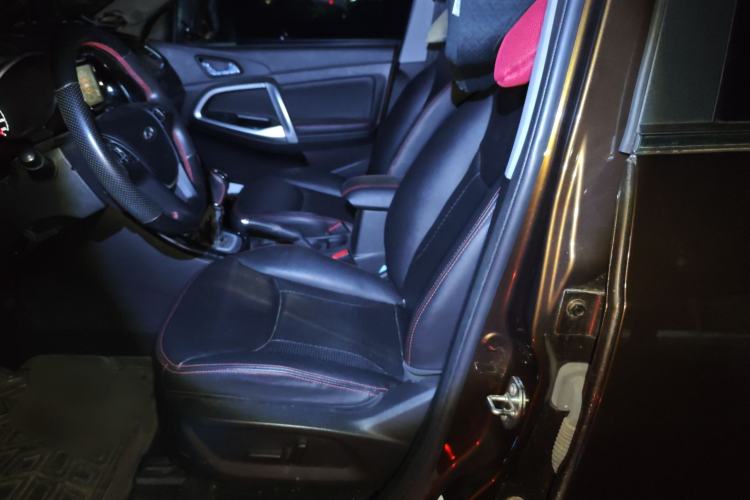 Used Chery Tiggo 5 2014 2.0L Manual - Family Deluxe Edition Left Front Seat