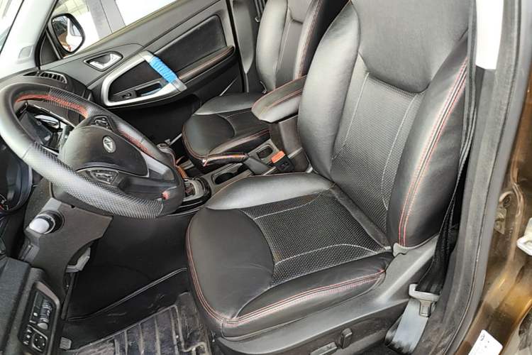 Used Chery Tiggo 5 2014 2.0L Manual - Family Deluxe Edition Left Front Seat