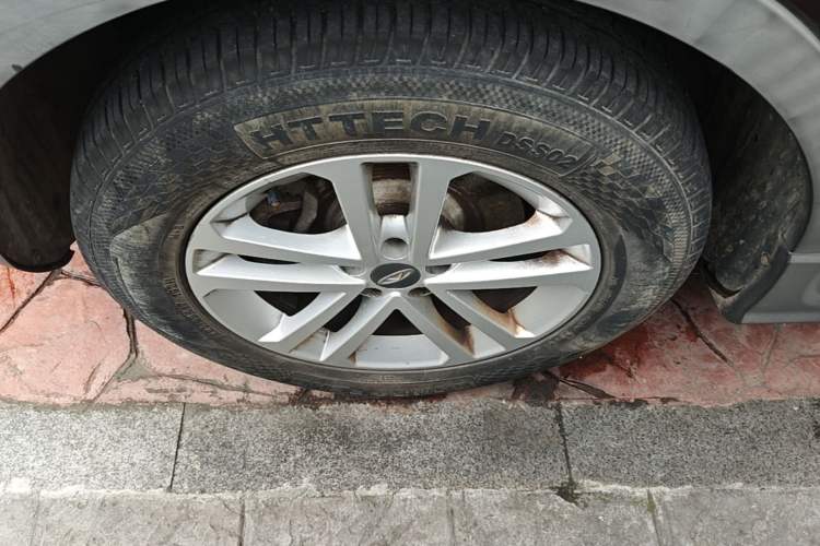 Used Chery Tiggo 5 2014 2.0L CVT Joyful Edition Left Front Wheel Hub