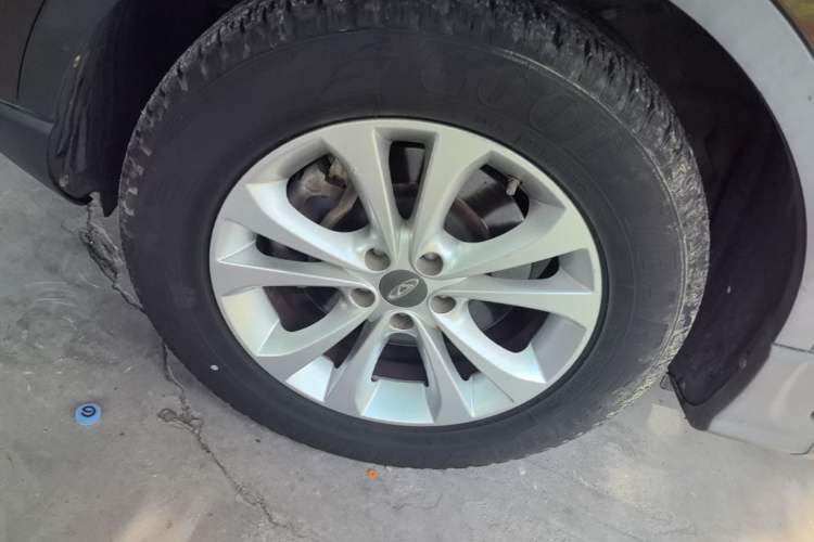 Used Chery Tiggo 5 2014 2.0L Manual Jia Yue Edition Left Front Wheel Hub