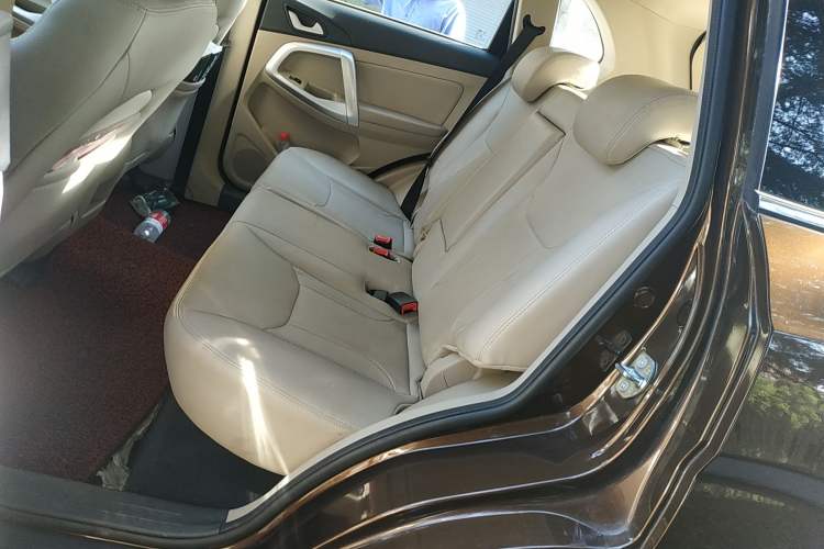 Used Chery Tiggo 5 2014 2.0L CVT Joyful Edition Left Rear Seat