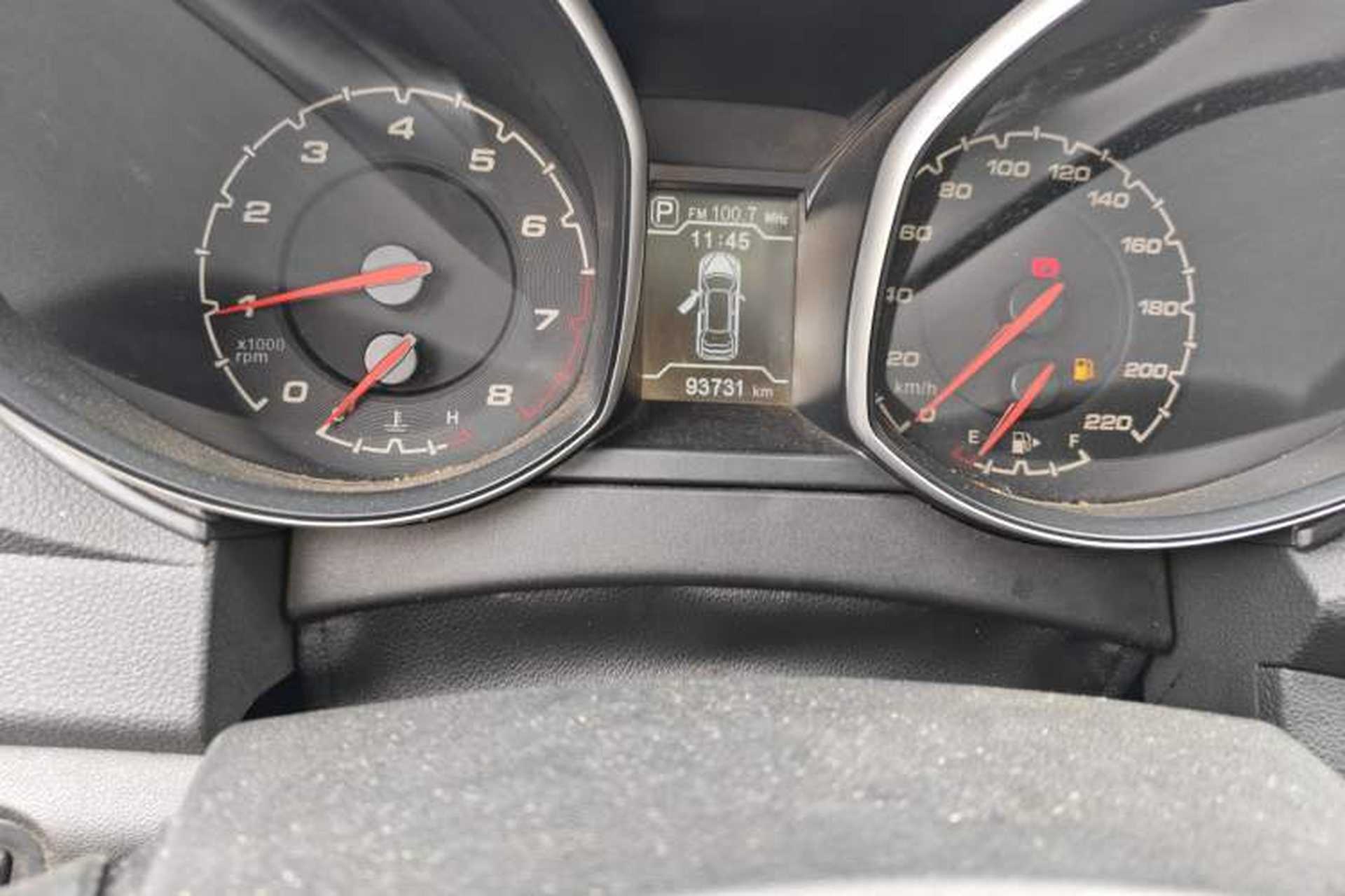 Used Chery Tiggo 5 2014 2.0L CVT Joyful Edition Odometer Close Up